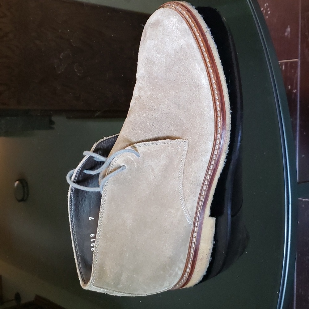 To Boot New York Adam Derrick suede sz.7 chukka boots. Tan suede. Pre-owned.